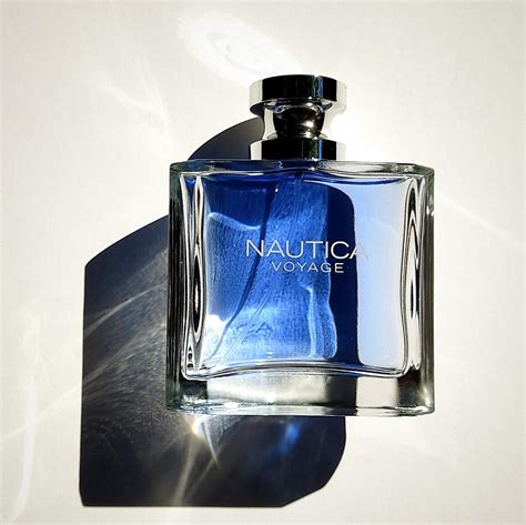 nautica voyage cologne 2006.